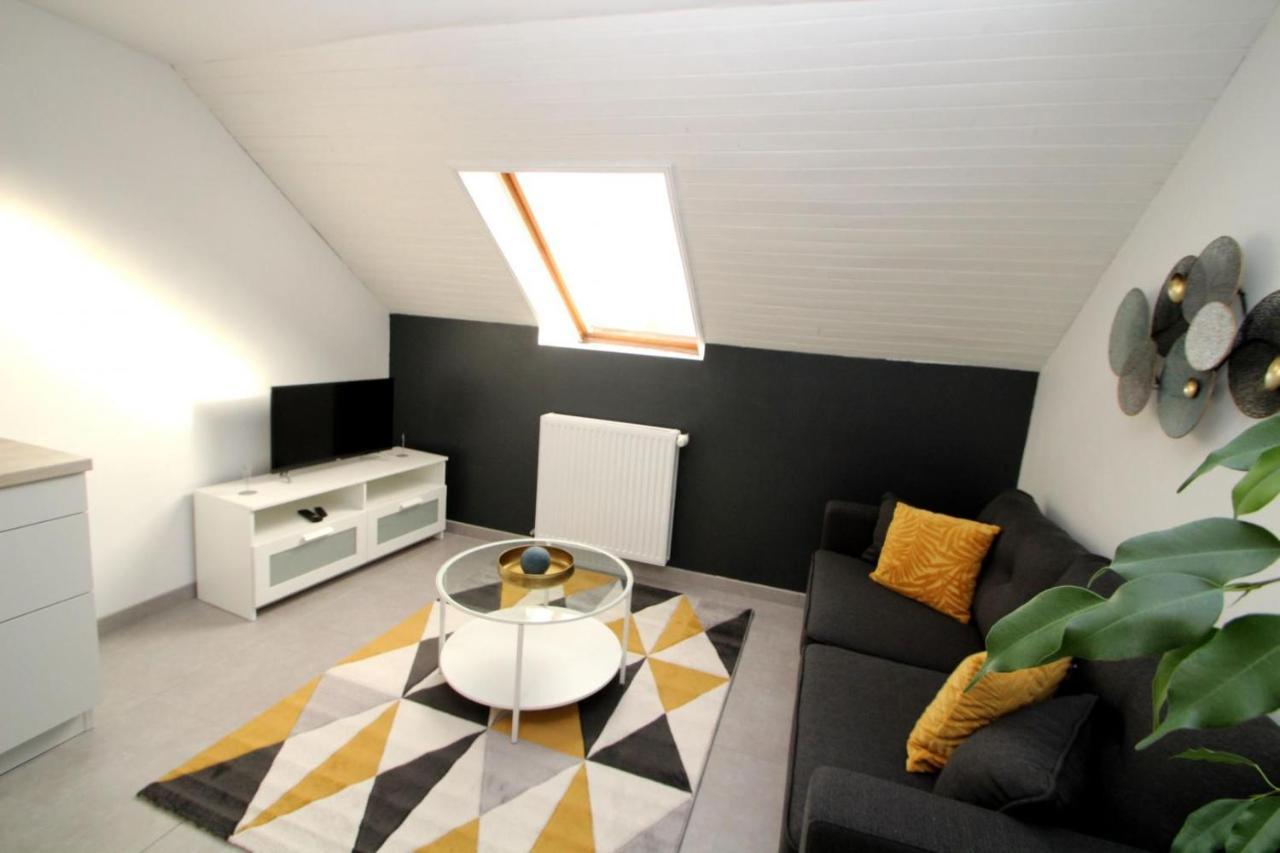 Maison L'Aiguille - 2 Appartements, 5 Chambres Et Table D'Hotes Au Pied De La Montagne A La Station De Laye Zewnętrze zdjęcie