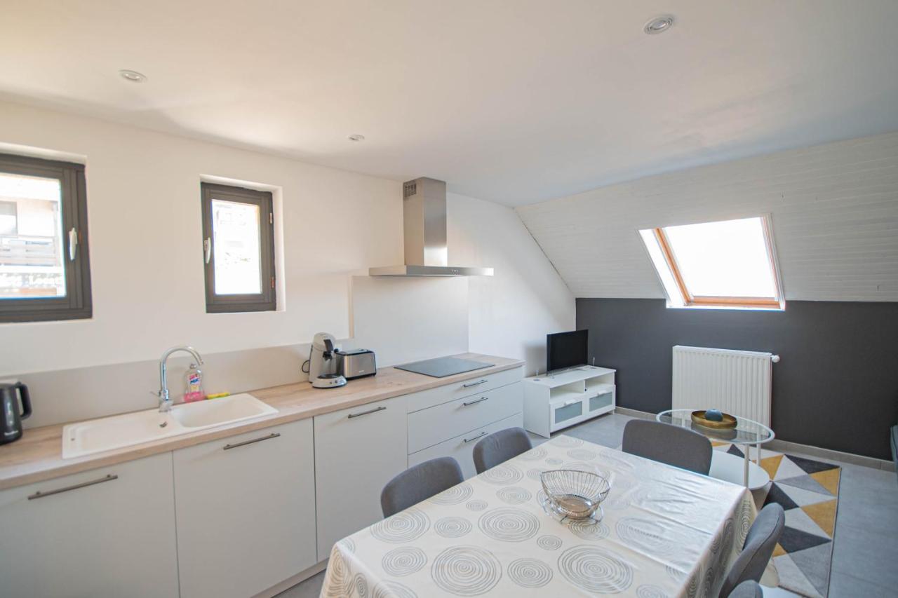 Maison L'Aiguille - 2 Appartements, 5 Chambres Et Table D'Hotes Au Pied De La Montagne A La Station De Laye Zewnętrze zdjęcie