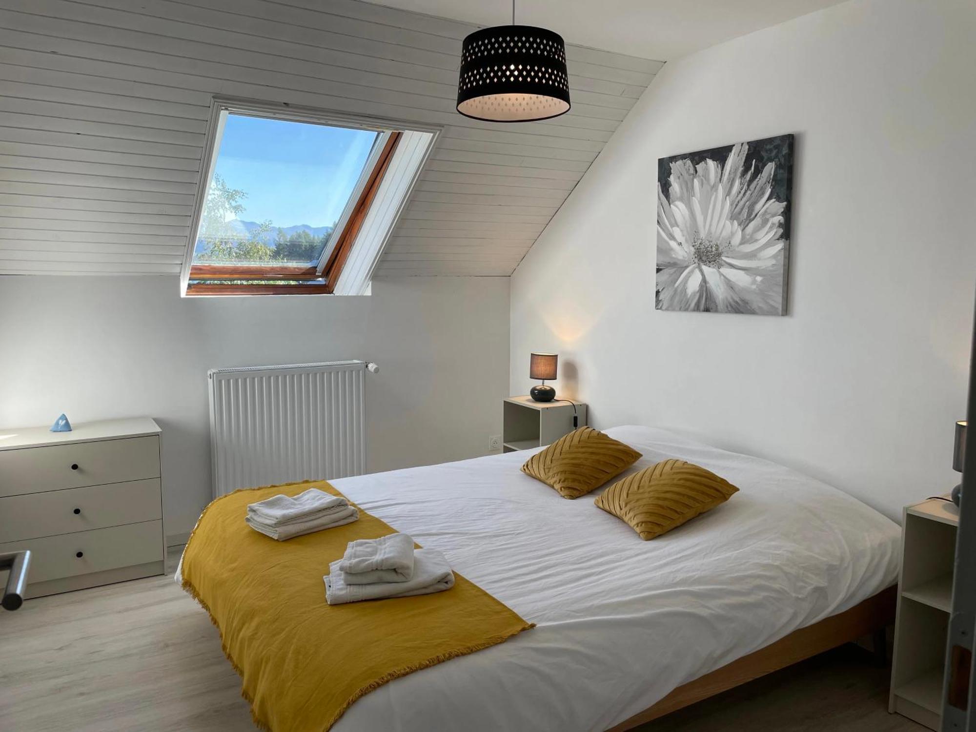 Maison L'Aiguille - 2 Appartements, 5 Chambres Et Table D'Hotes Au Pied De La Montagne A La Station De Laye Zewnętrze zdjęcie